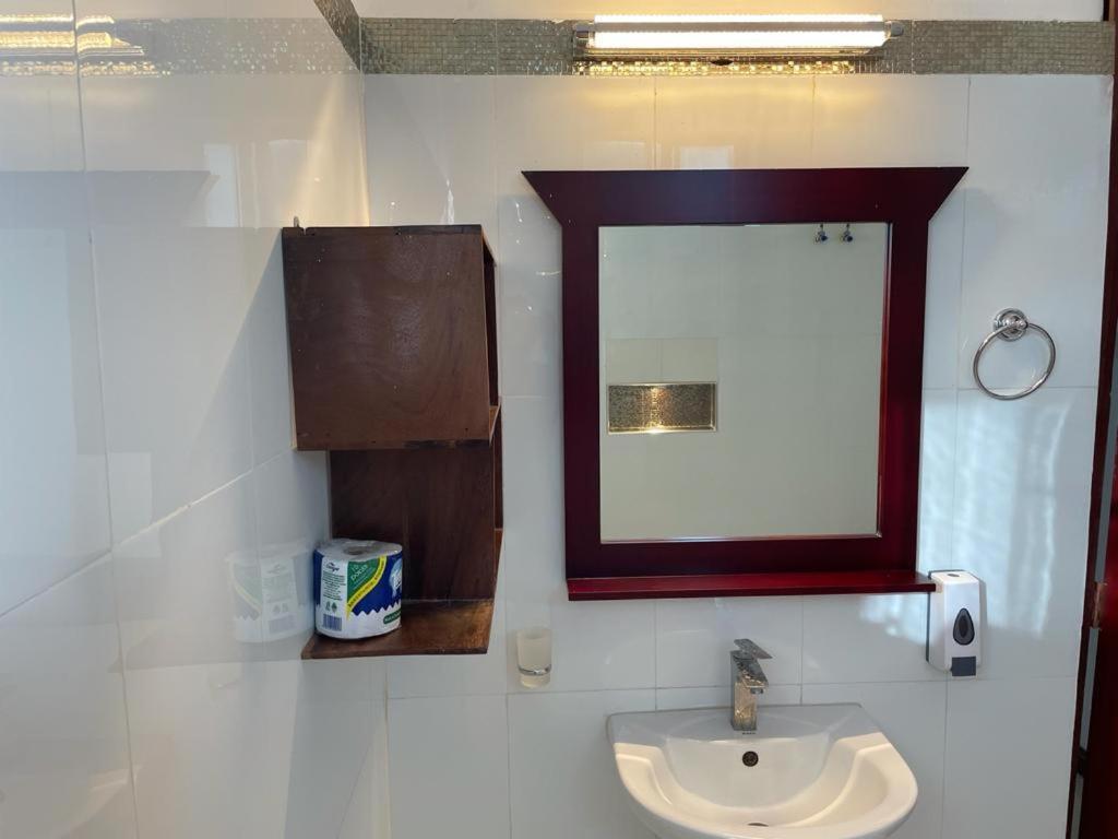 פאג'ה Jambo Beach Hotel מראה חיצוני תמונה
