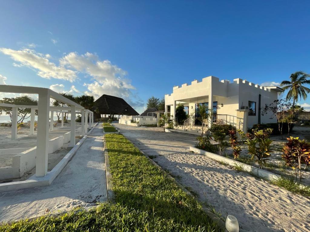 פאג'ה Jambo Beach Hotel מראה חיצוני תמונה