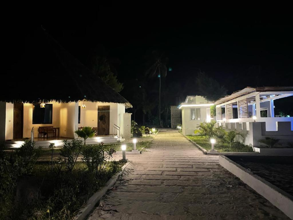 פאג'ה Jambo Beach Hotel מראה חיצוני תמונה