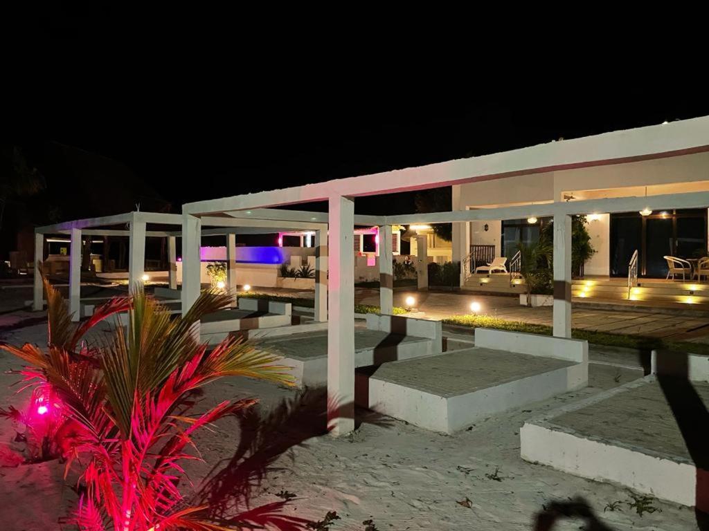 פאג'ה Jambo Beach Hotel מראה חיצוני תמונה